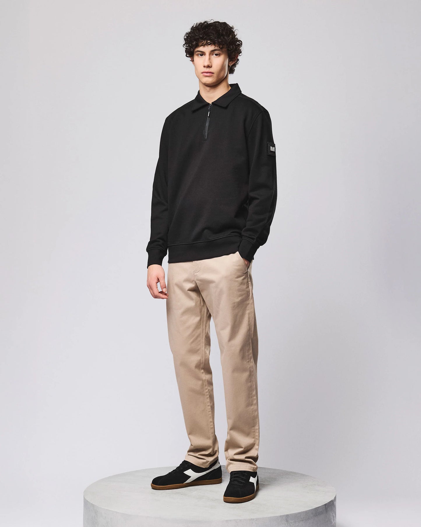 Weekend Offender Chino // STONE