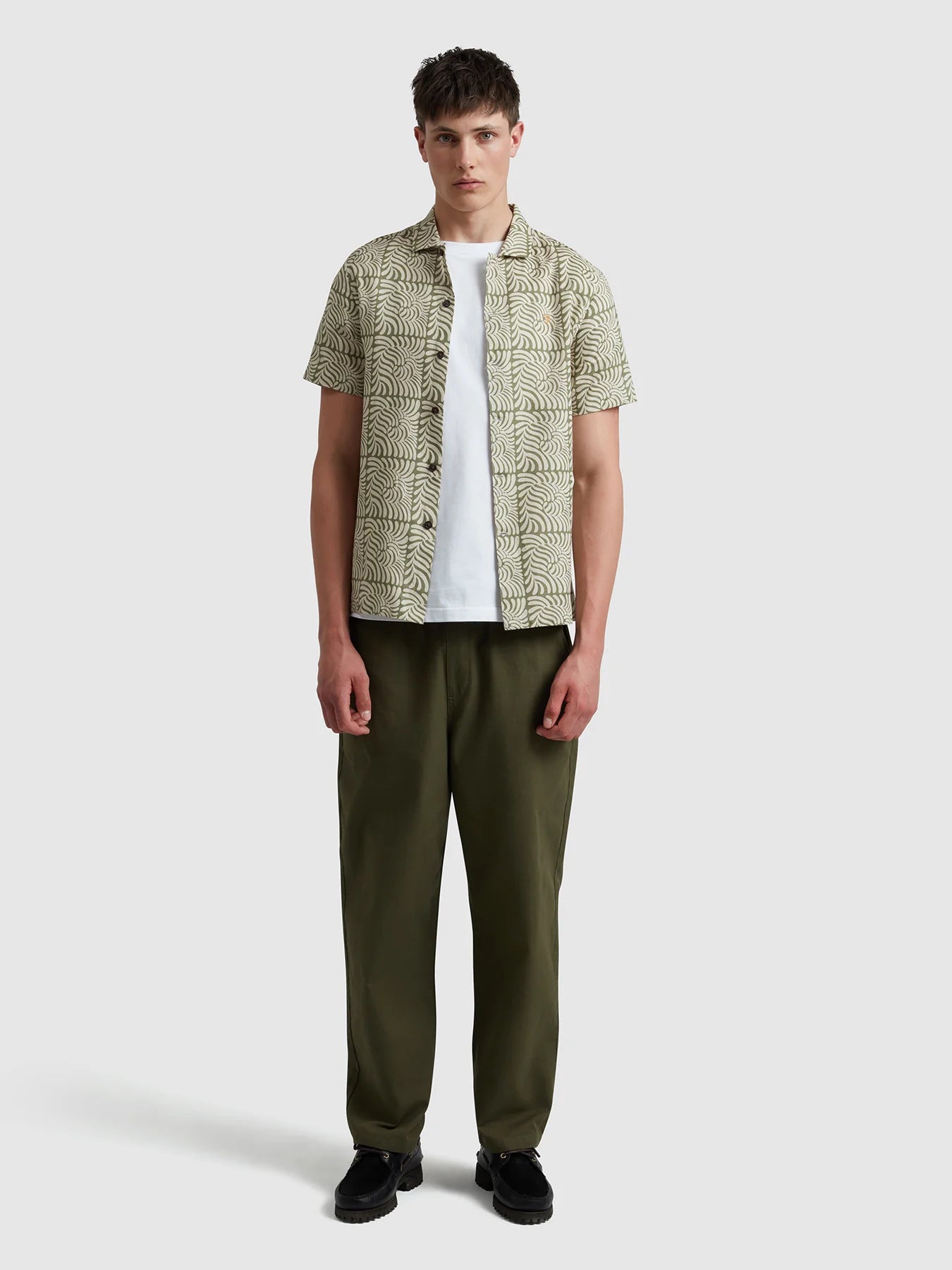 Farah Cadmun Short Sleeve Fern Print Shirt // ROCKET GREEN