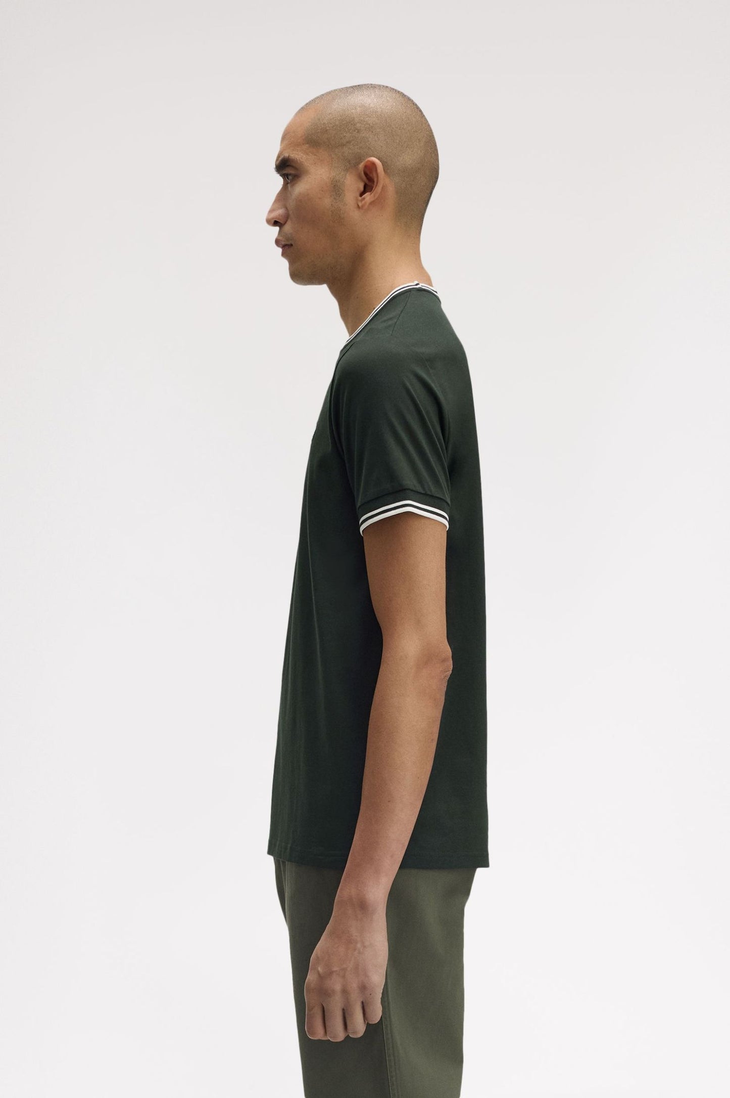 Fred Perry Twin Tipped T-Shirt M1588V // NIGHT GREEN T50