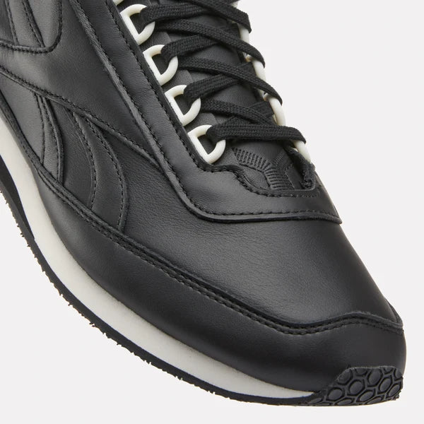 Reebook Camargue 78 Trainers // BLACK