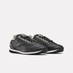 Reebook Camargue 78 Trainers // BLACK