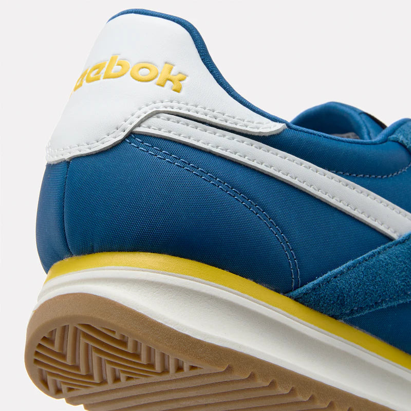Reebok World 70 // BLUE