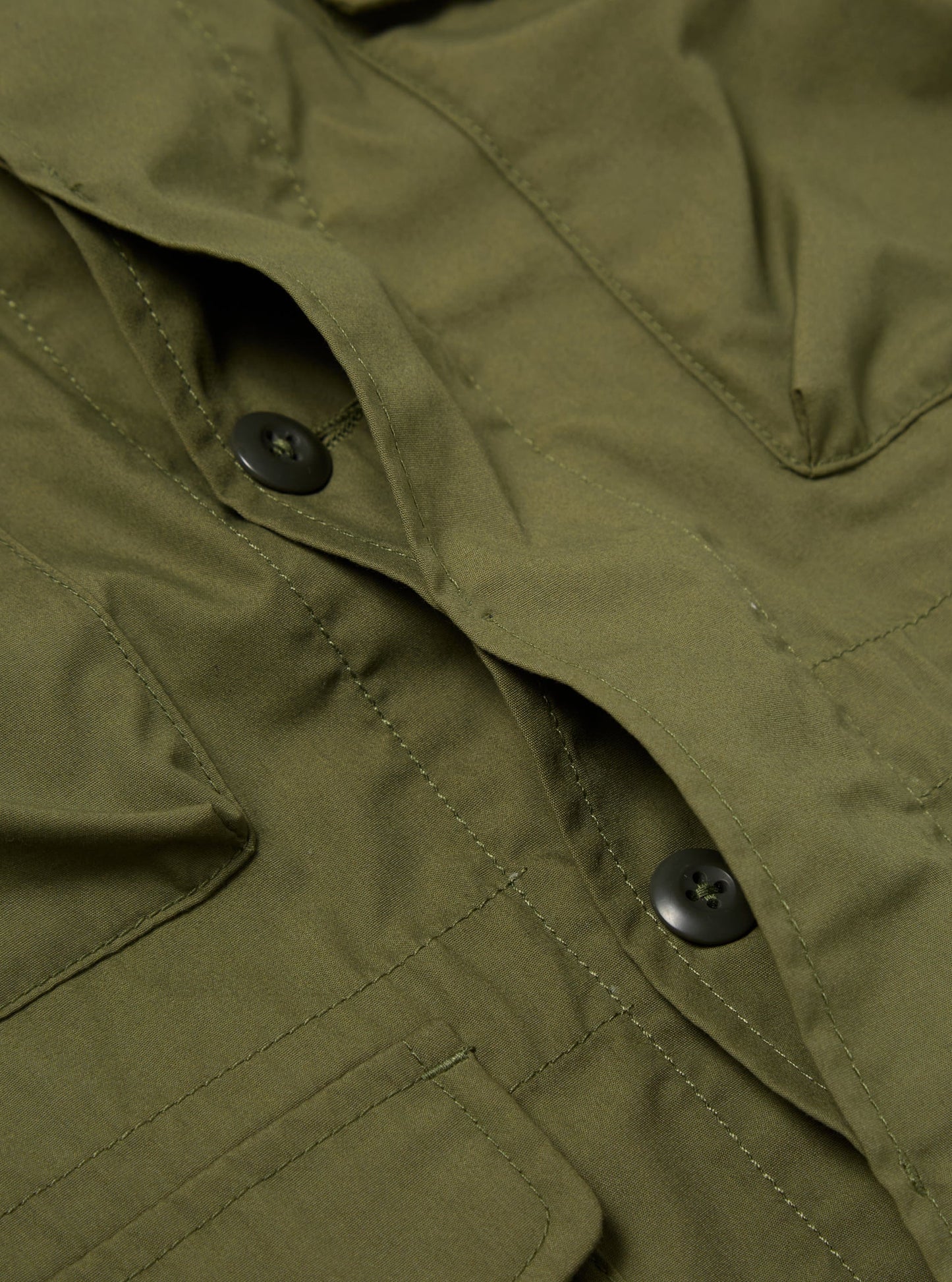 Universal Works Parachute Field Jacket 32113 // OLIVE