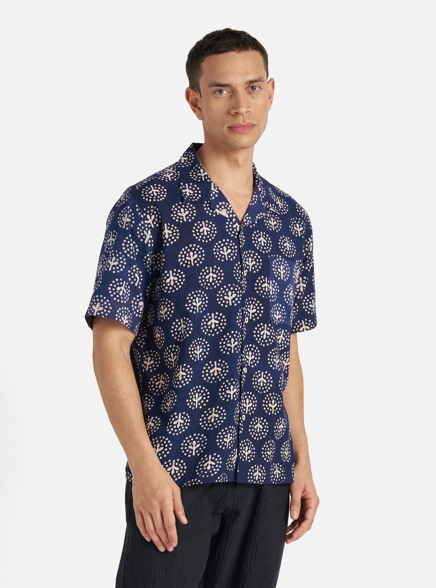 Universal Works Road Shirt 32153 // NAVY