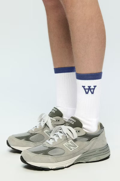 Wood Wood Con Tennis Socks // WHITE/BLUE