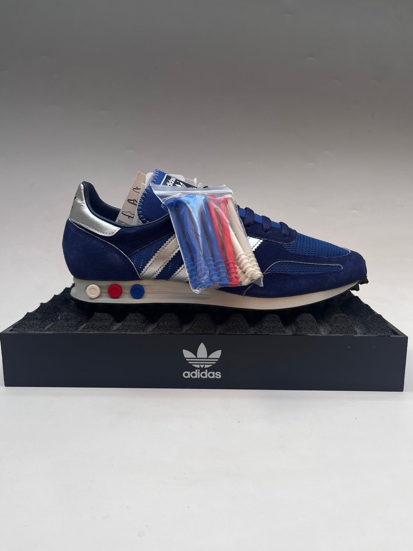 adidas Originals LA Trainer OG AQ4930 // BLUE