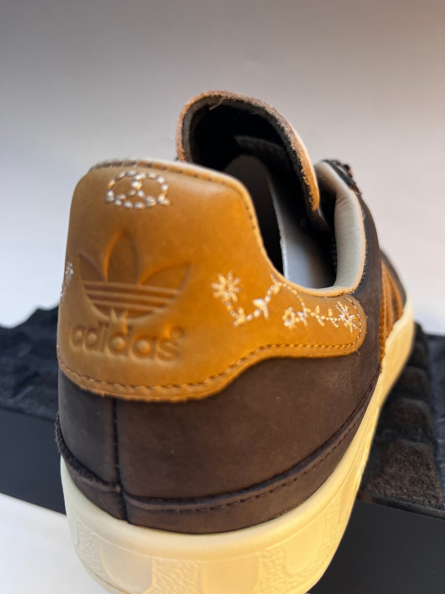 adidas Originals München MIG "Prost" BY9805 // BROWN