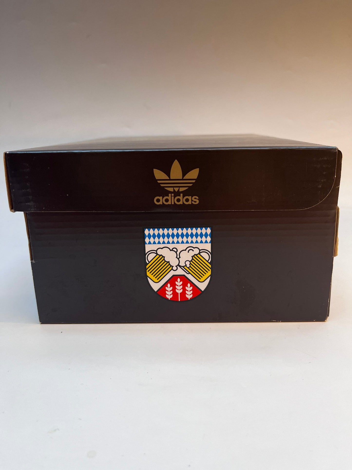 adidas Originals München MIG "Prost" BY9805 // BROWN