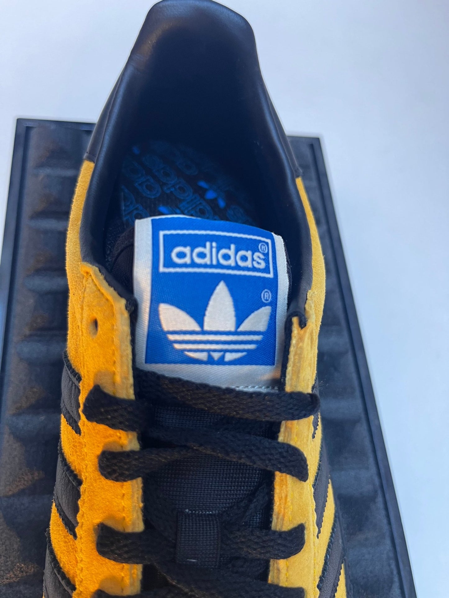 adidas Originals Jamaica B26386 // YELLOW
