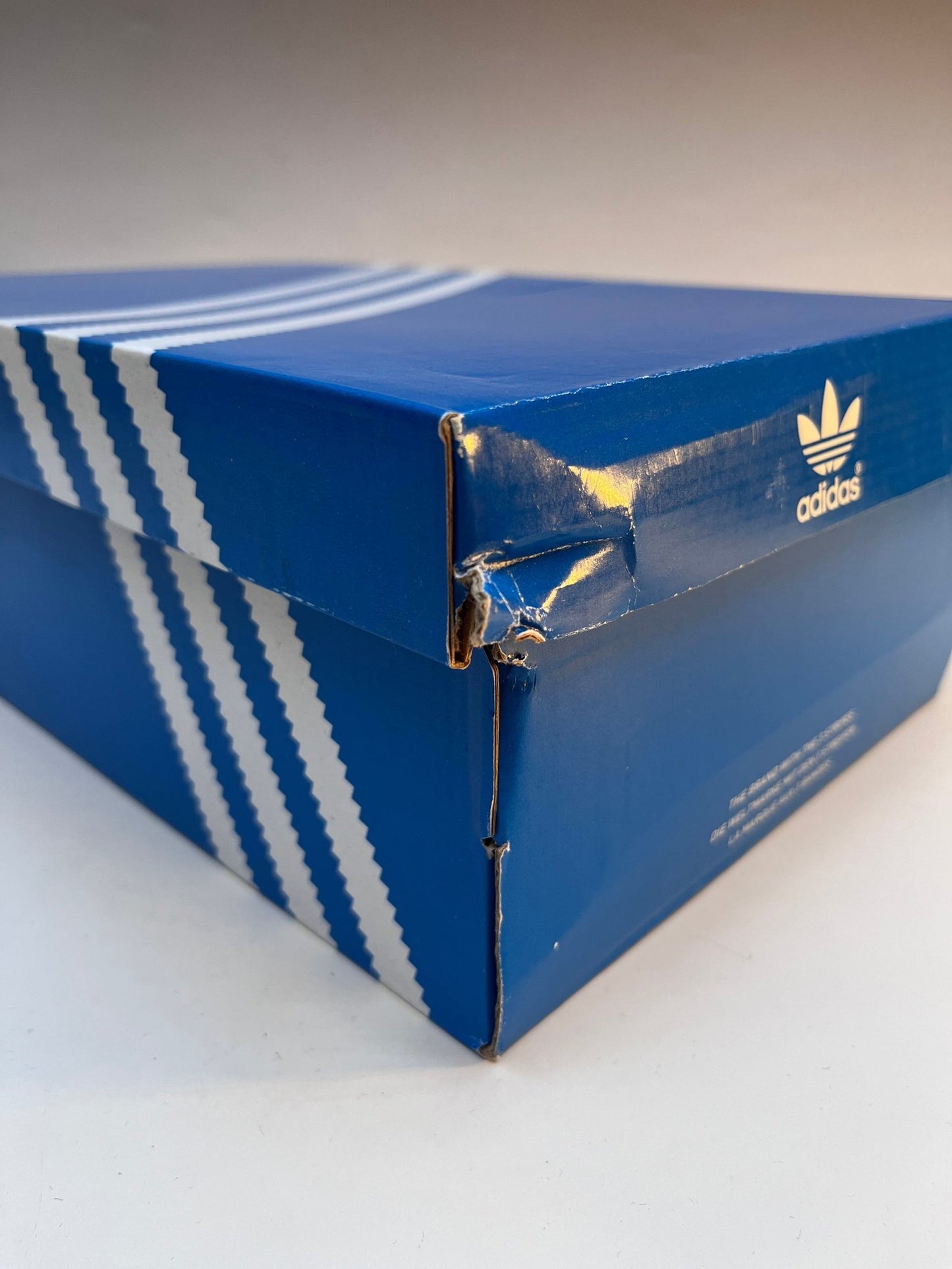 adidas Originals Hawaii M19687 // BROWN
