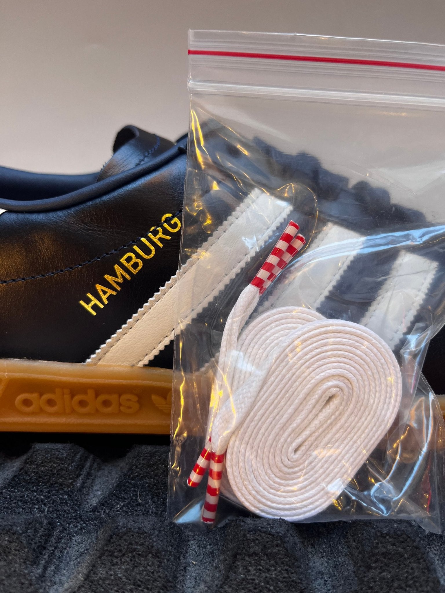 adidas Originals Hamburg "Made in Germany" S31602 // NAVY