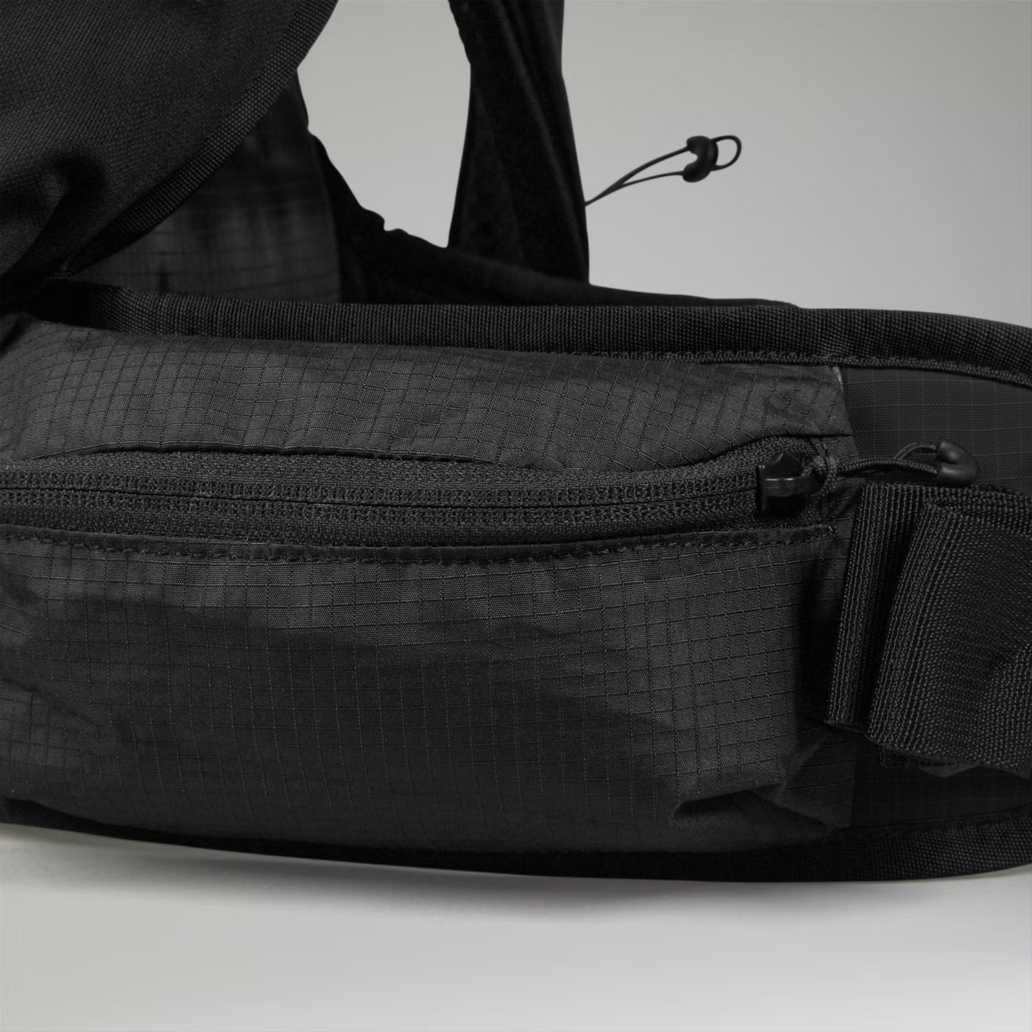 Berghaus Remote Hike M23 Backpack // BLACK