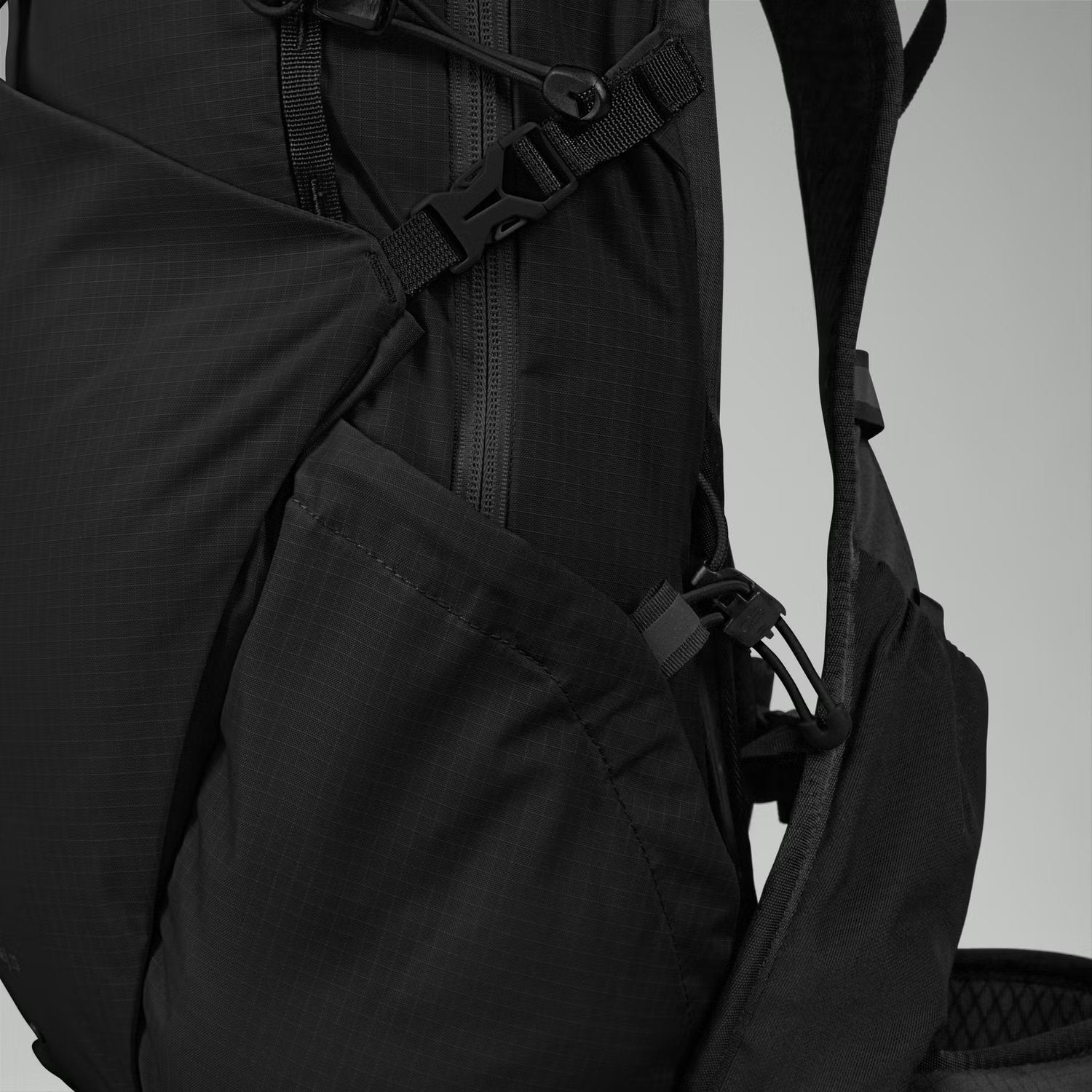 Berghaus Remote Hike M23 Backpack // BLACK