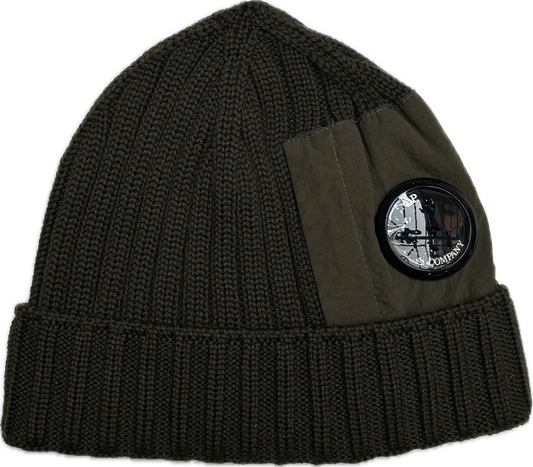 C.P. Company Lens Beanie  // ARMY GREEN 683