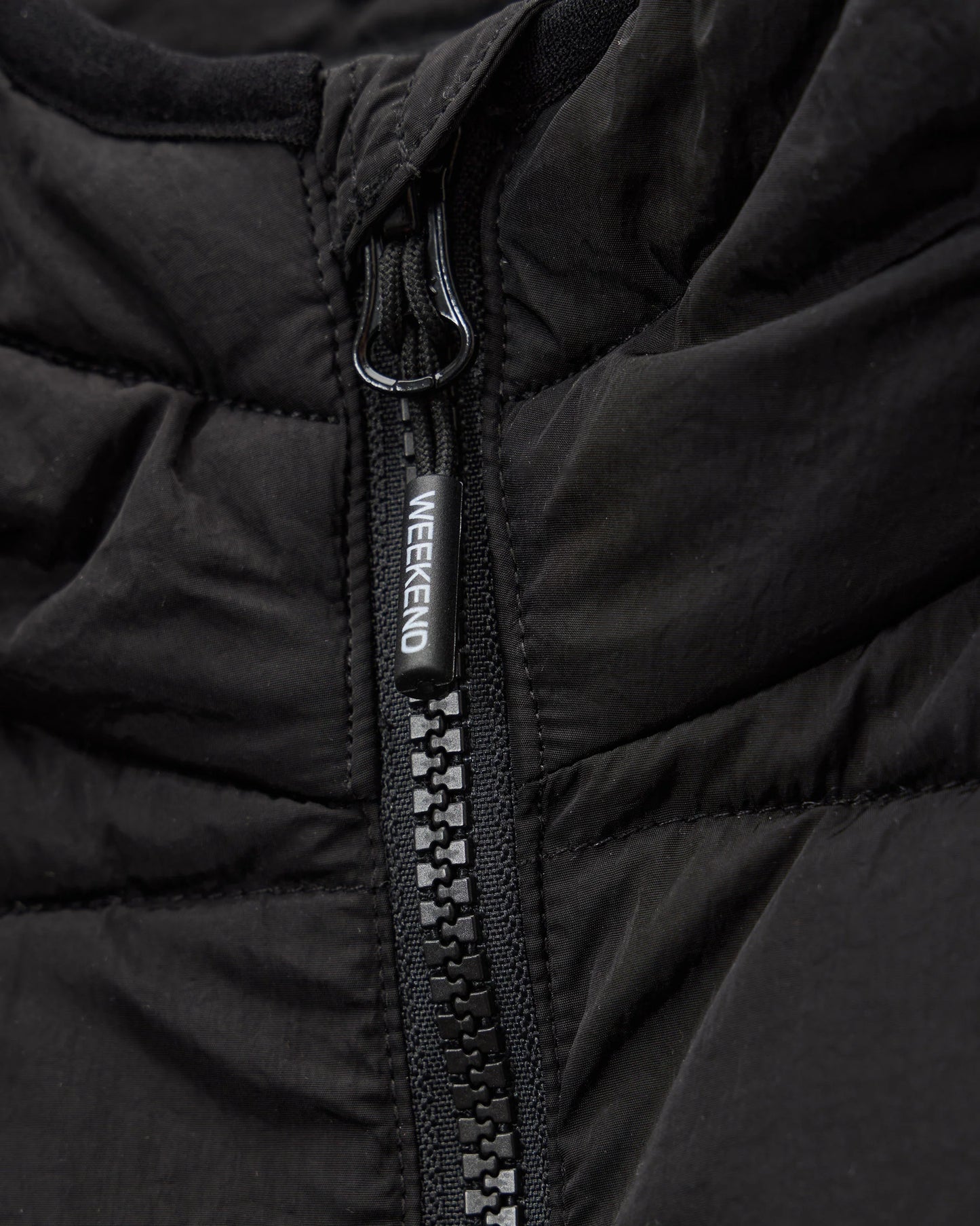Weekend Offender La Guardia Puffer Jacket // BLACK