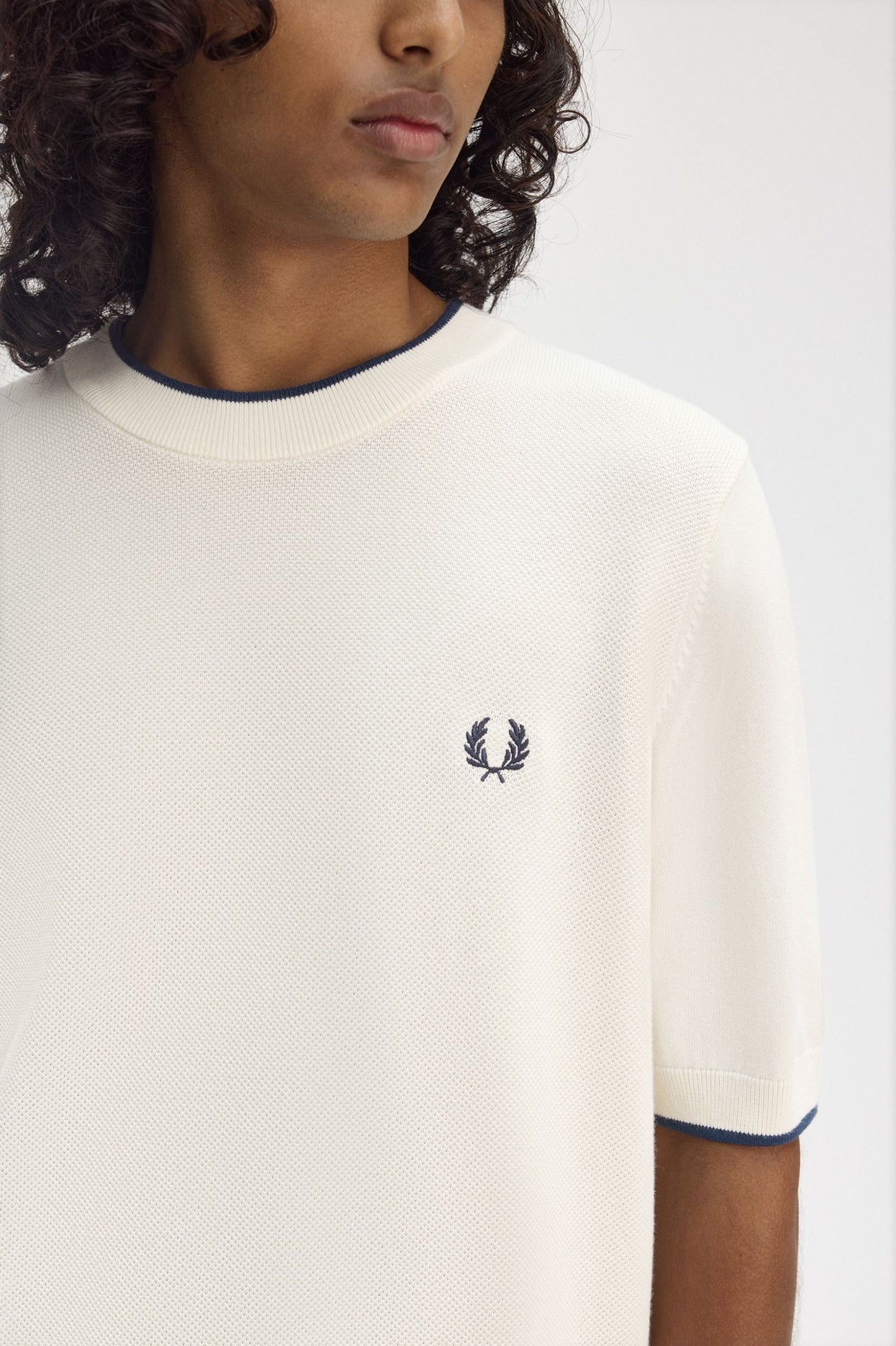 Fred Perry Texture Front Knitted T-Shirt K7642 // ECRU S64