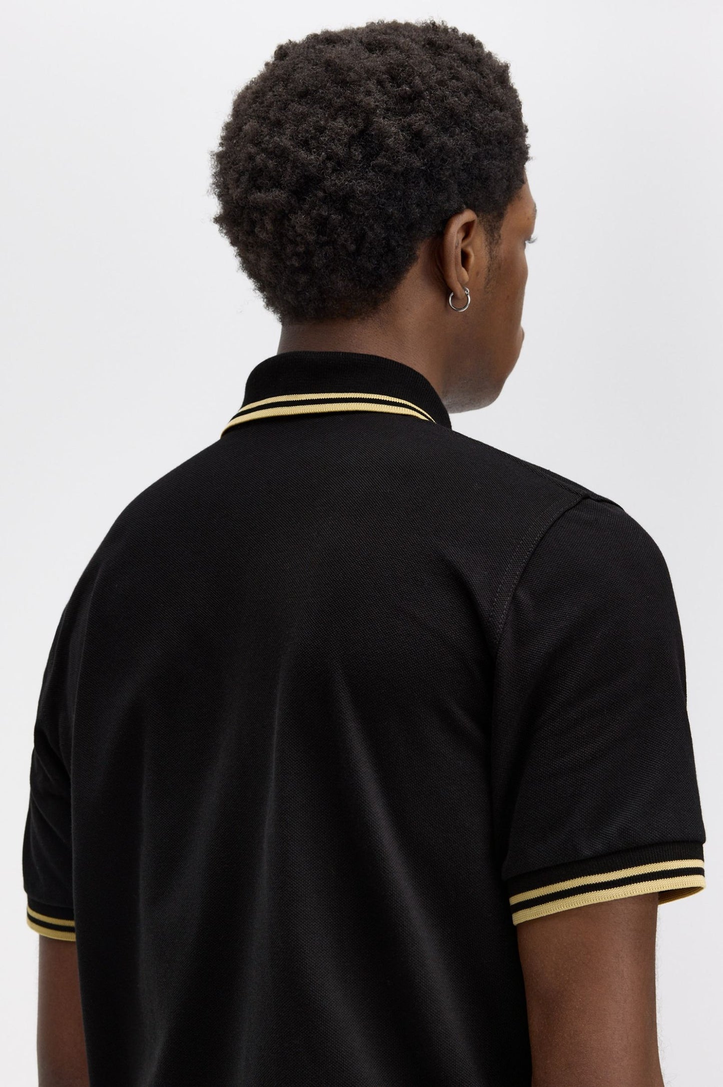 Fred Perry M12 Made In England Polo // BLACK/CHAMPANGE 157