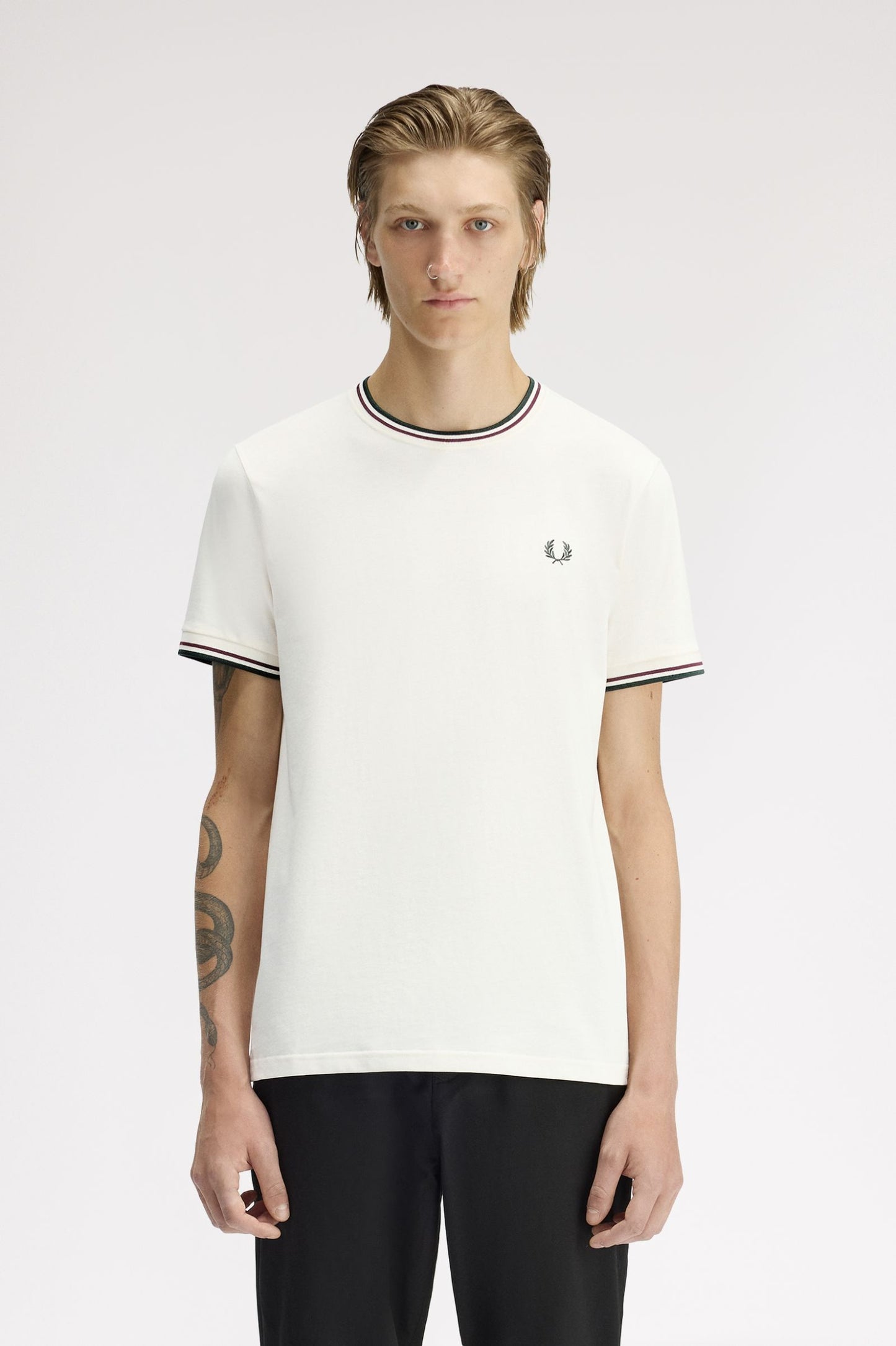 Fred Perry Twin Tipped T-Shirt // ECRU/OXBLOOD/GRASSROOTS 84A