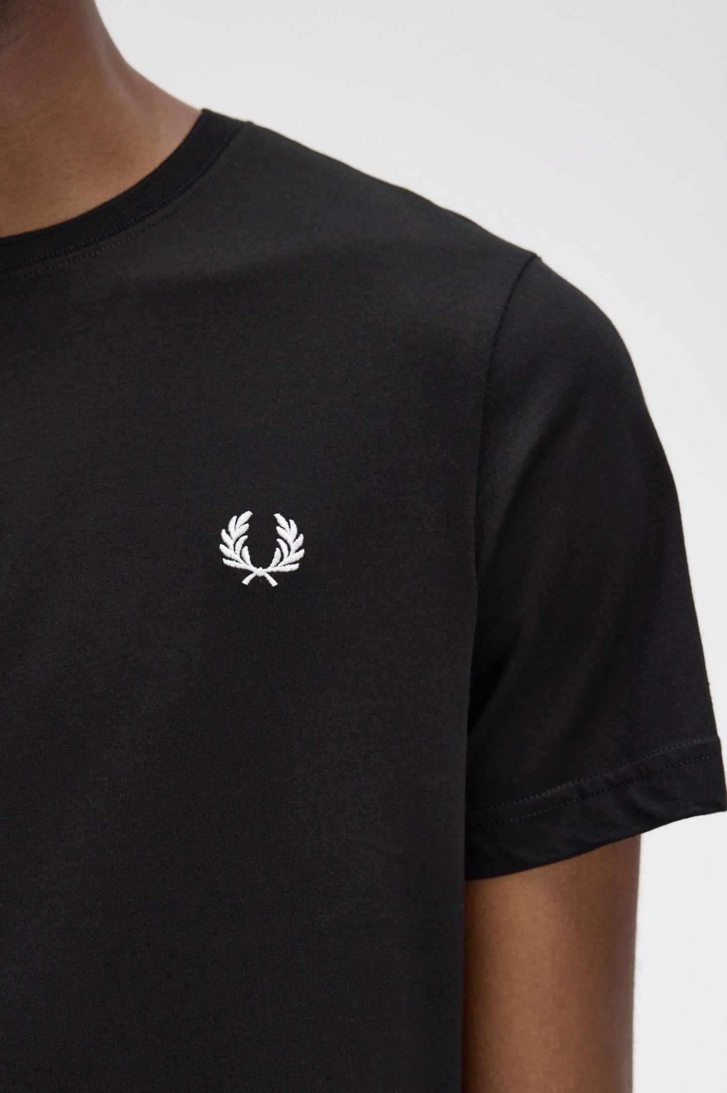 Fred Perry Crew Neck T-Shirt M1600 // BLACK 102