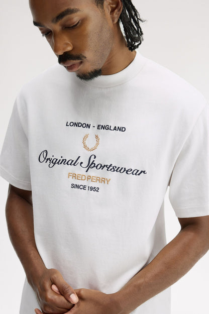 Fred Perry M2406 Original Sportswear T-Shirt // SNOW WHITE 129