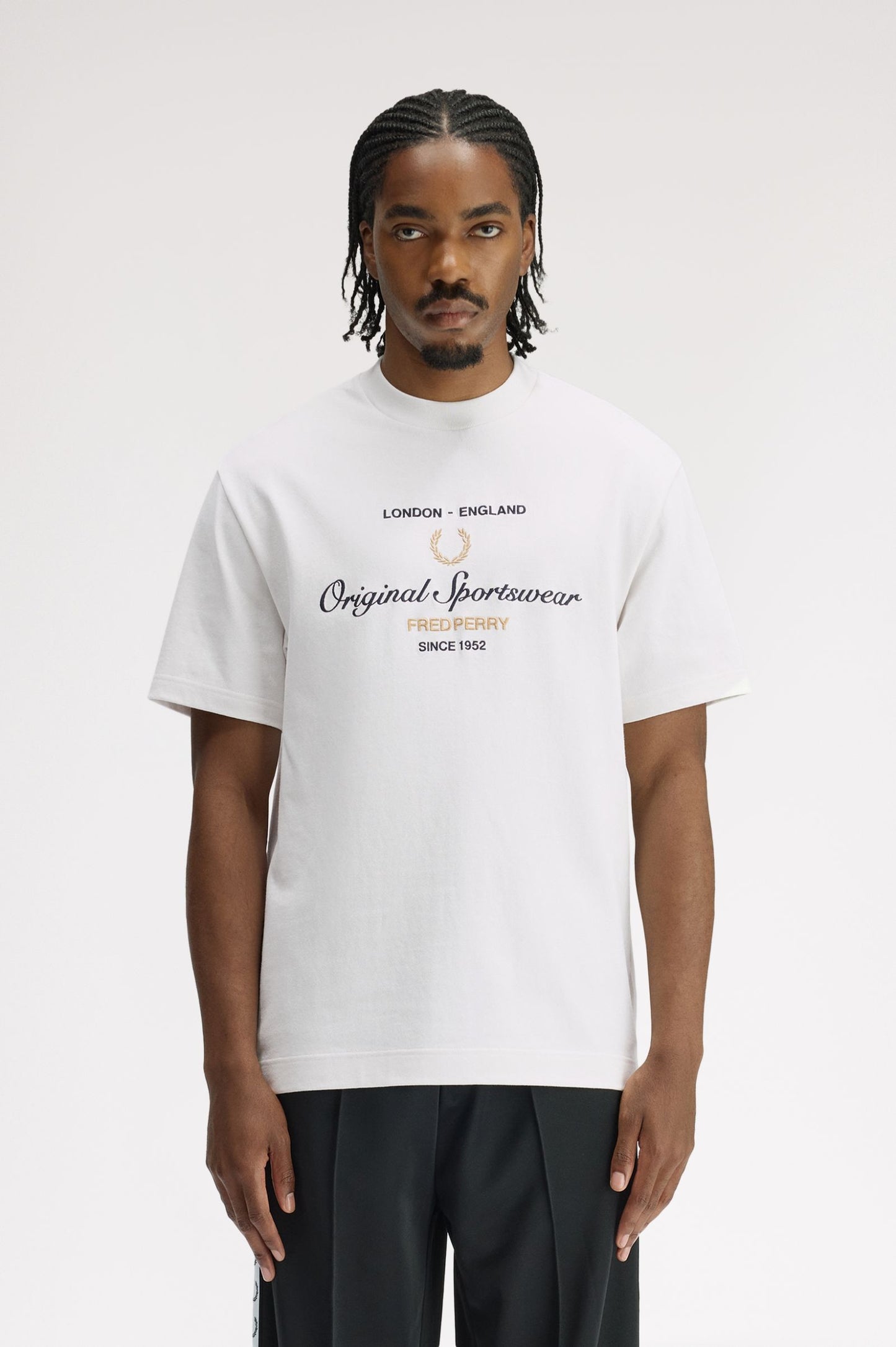 Fred Perry M2406 Original Sportswear T-Shirt // SNOW WHITE 129