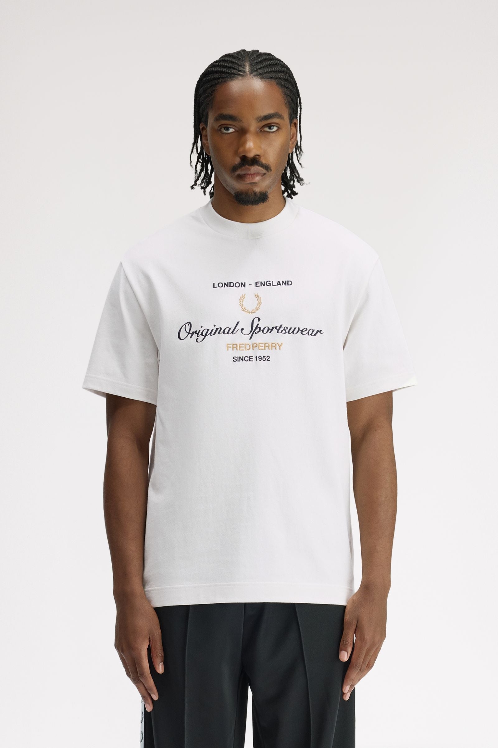 Fred Perry M2406 Original Sportswear T-Shirt // SNOW WHITE 129