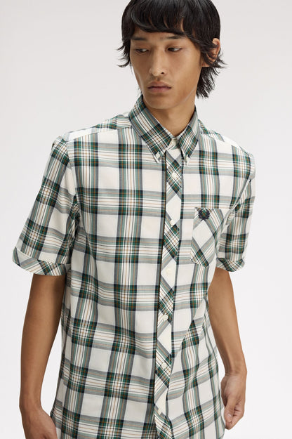 Fred Perry Classic Tartan Short Sleeve Shirt M2434 // ECRU