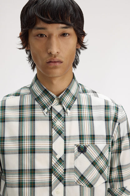 Fred Perry Classic Tartan Short Sleeve Shirt M2434 // ECRU
