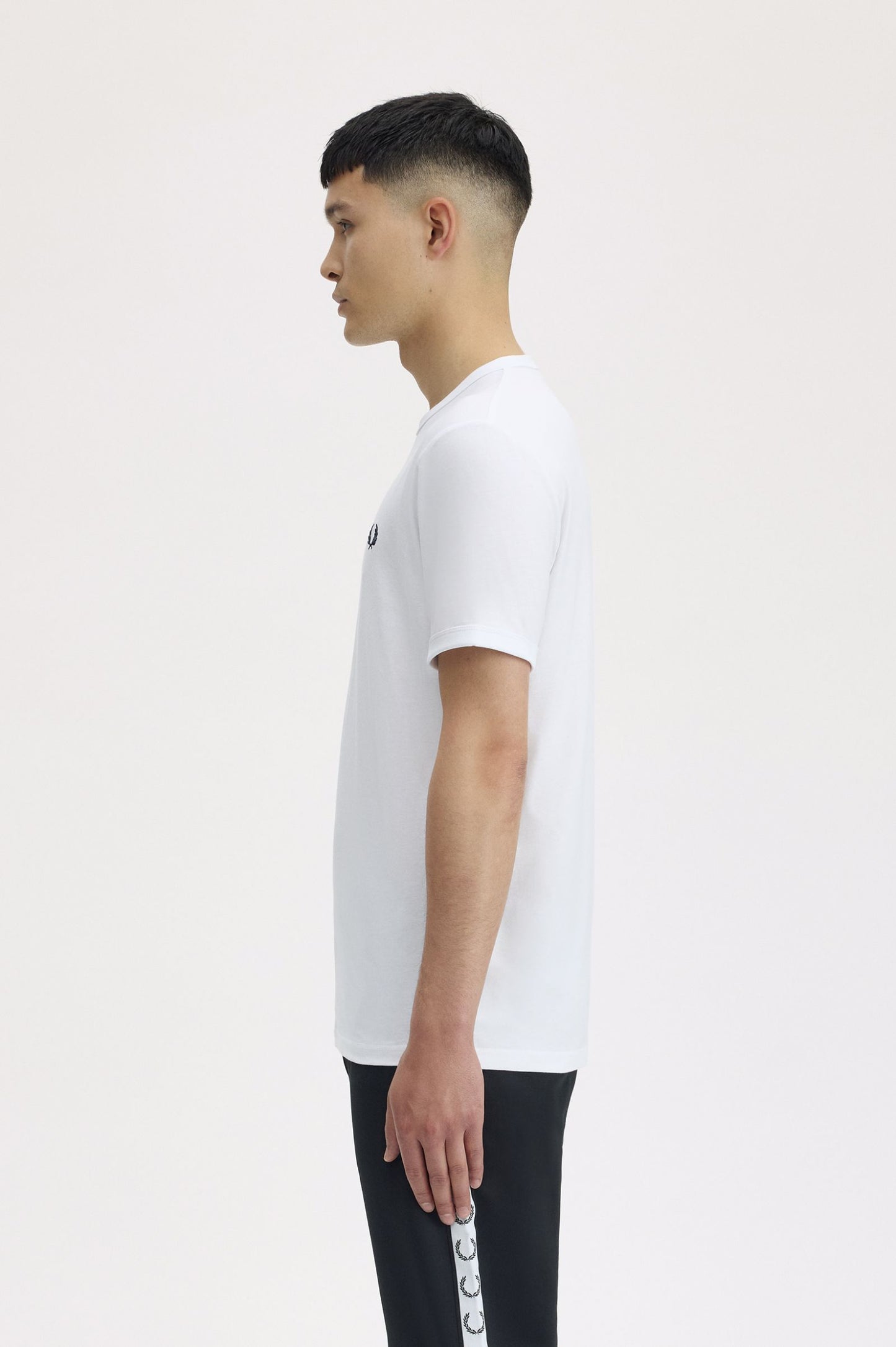 Fred Perry Ringer T-Shirt M3519 // WHITE 100