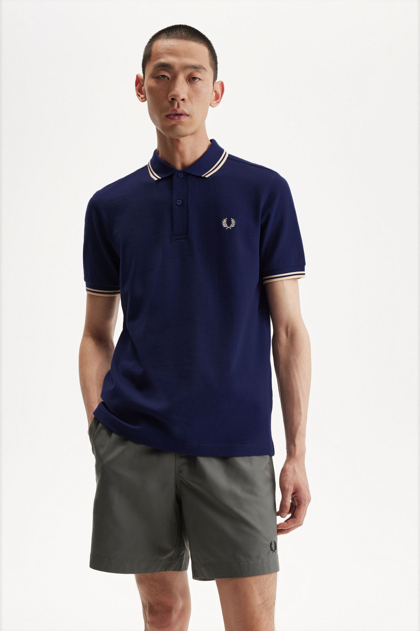 Fred Perry Twin Tipped M3600 // FRENCH NAVY U95