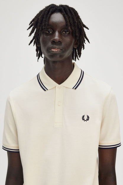 Fred Perry M3600 Polo // ECRU/TENNIS BLUE Y24