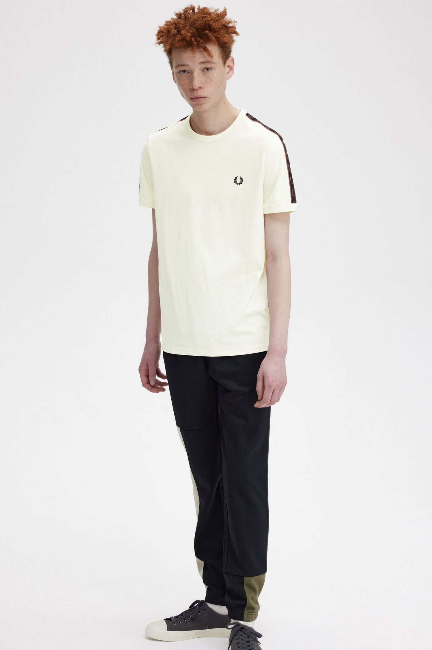 Fred Perry Tape Ringer Tee M4613 //ECRU/W.BROWN U09