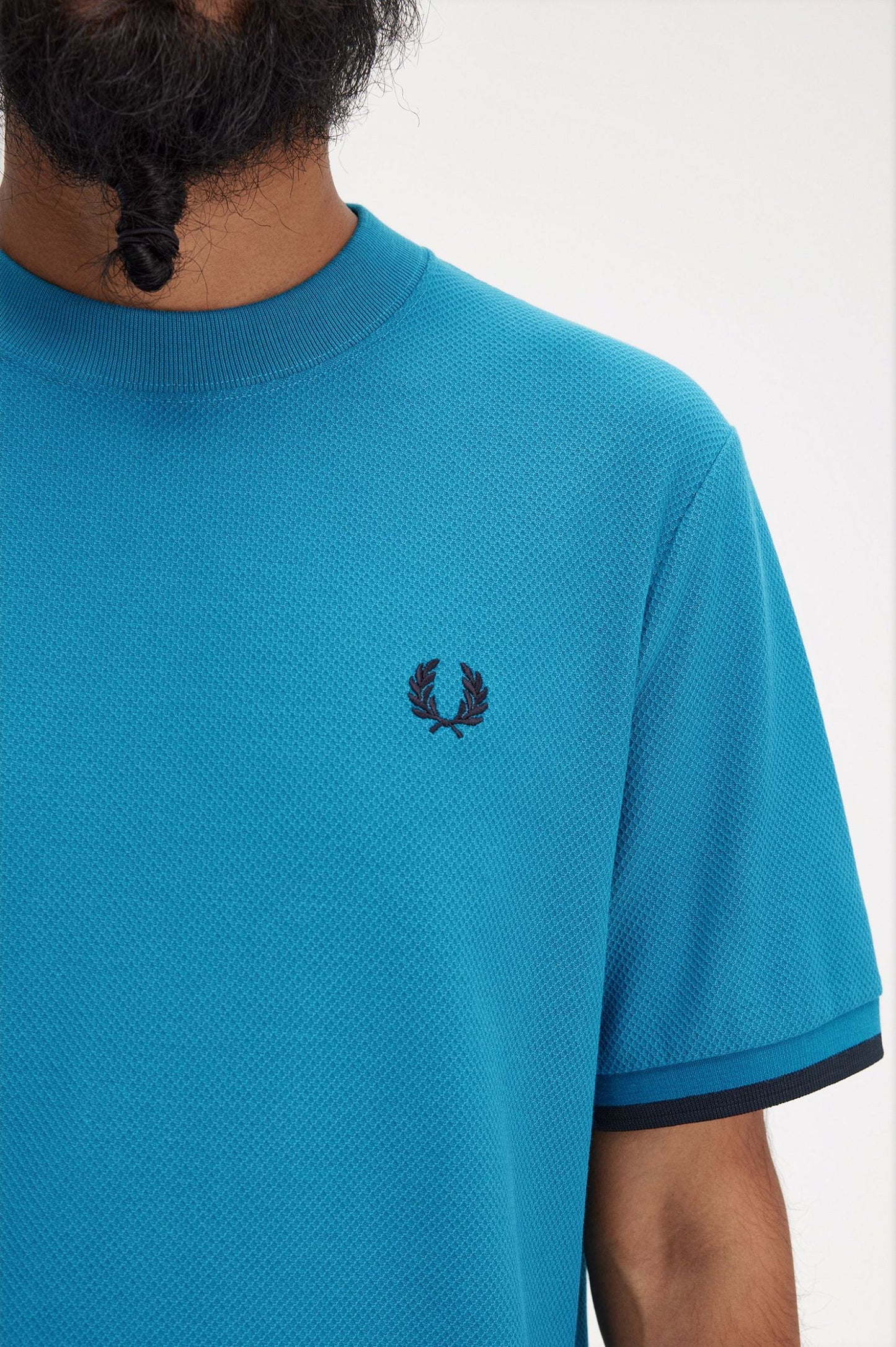 Fred Perry Tipped Cuff Tee M4654 // OCEAN V35