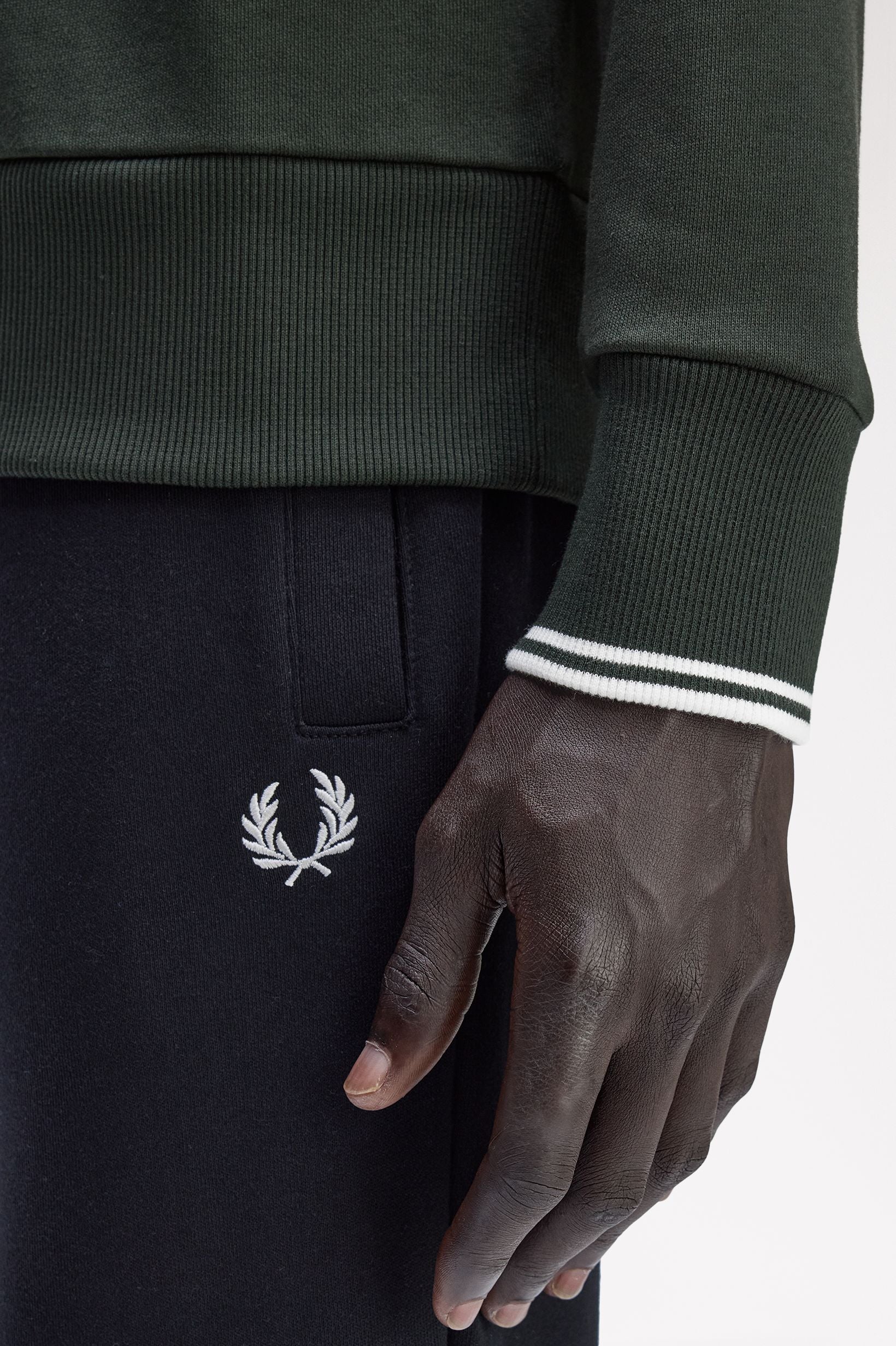 Fred Perry Crew Neck Sweatshirt // GREEN T50