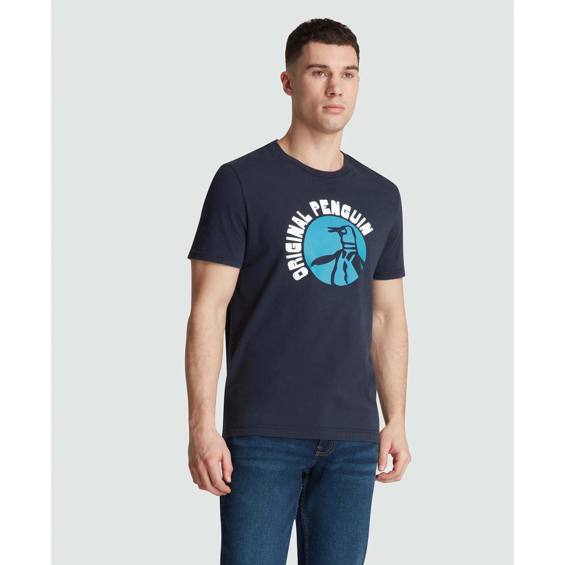Penguin Circle Pete Logo Graphic T-Shirt OPKS5701 // DARK SAPPHIRE
