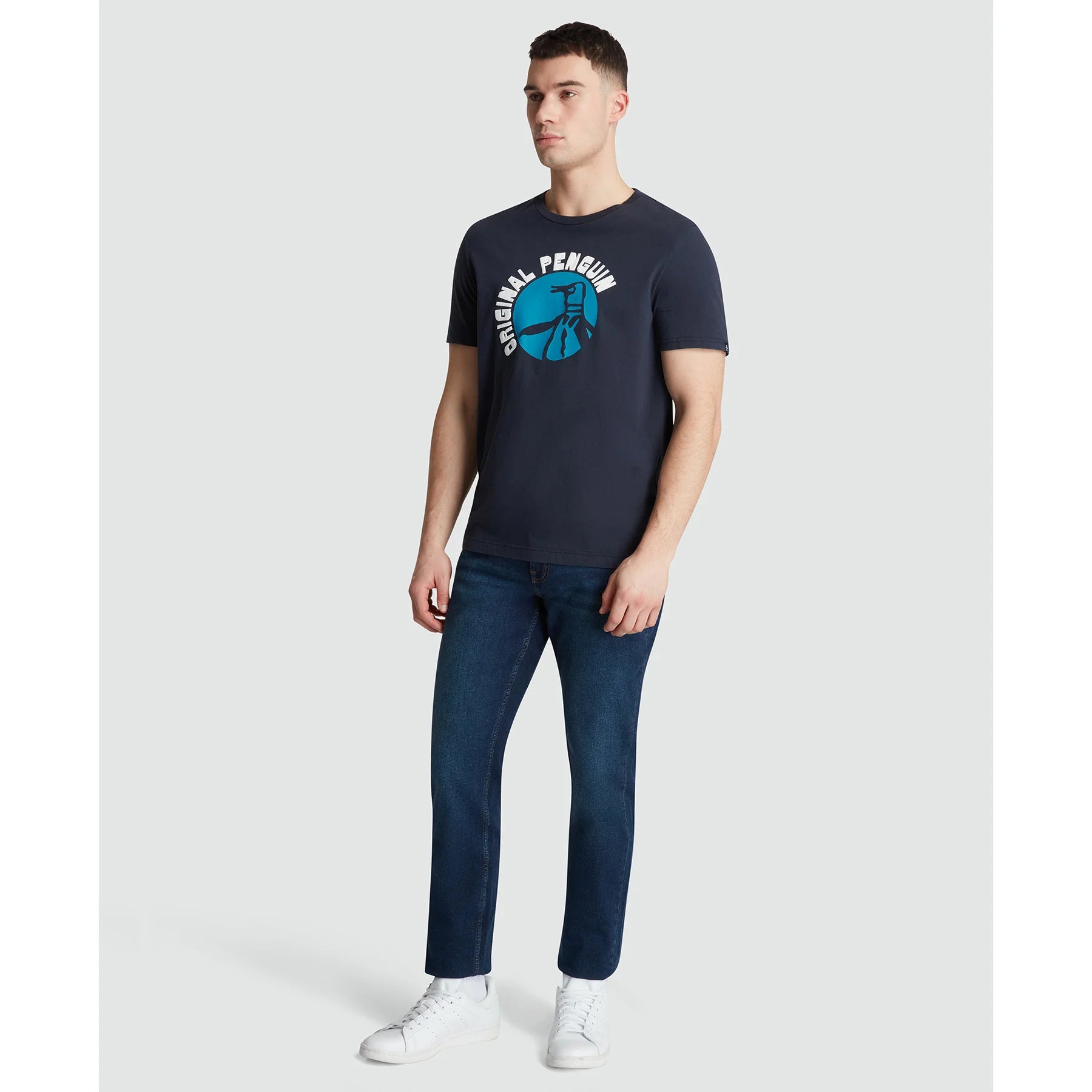 Penguin Circle Pete Logo Graphic T-Shirt OPKS5701 // DARK SAPPHIRE