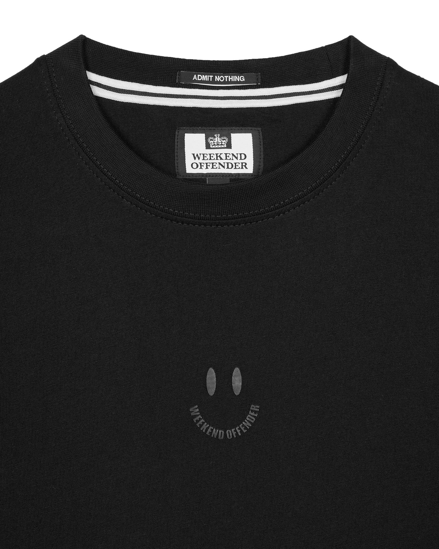 Weekend Offender Smile Grafisk T-shirt // SVART