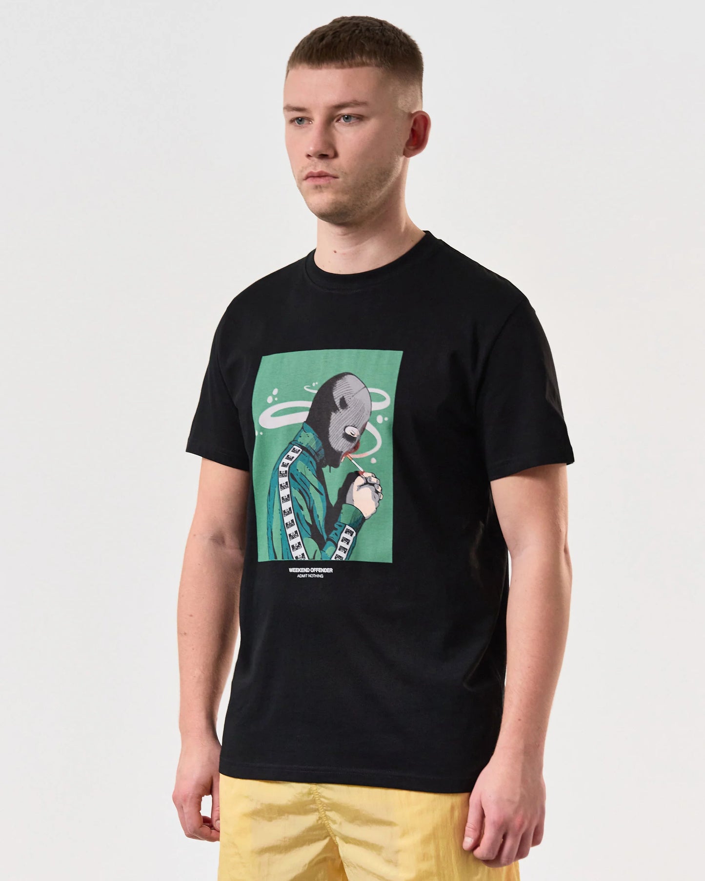 Weekend Offender Fumo Graphic Tee // SVART