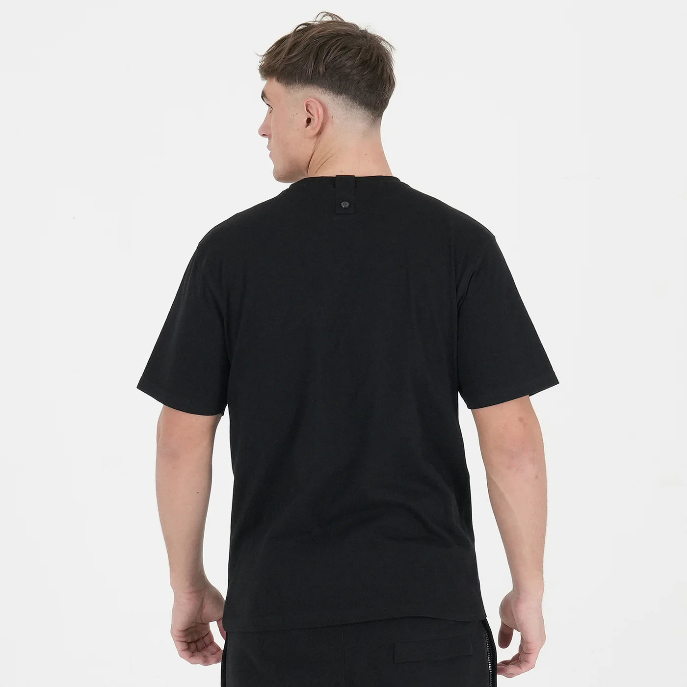 Peaceful Hooligan Outline T-Shirt // BLACK
