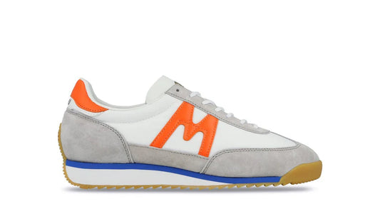 Karhu Mestari 76 // WHITE/ORANGE