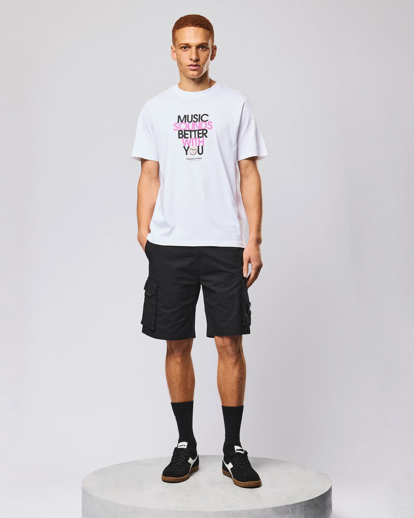 Weekend Offender Mascia Cargo Short // BLACK