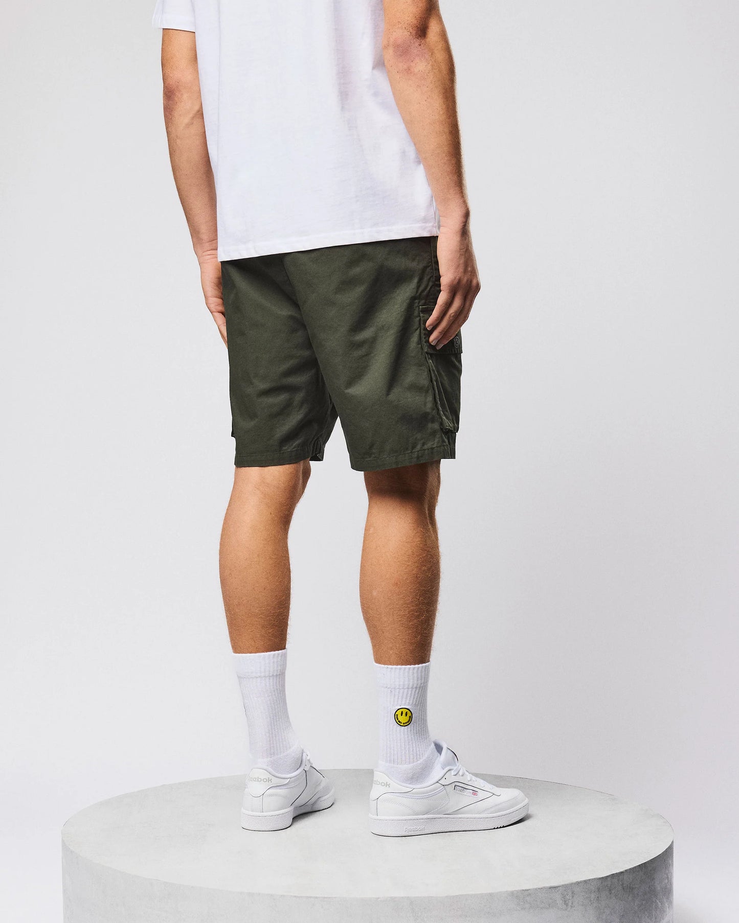 Weekend Offender Scopello Cargo Short // BLACK FOREST
