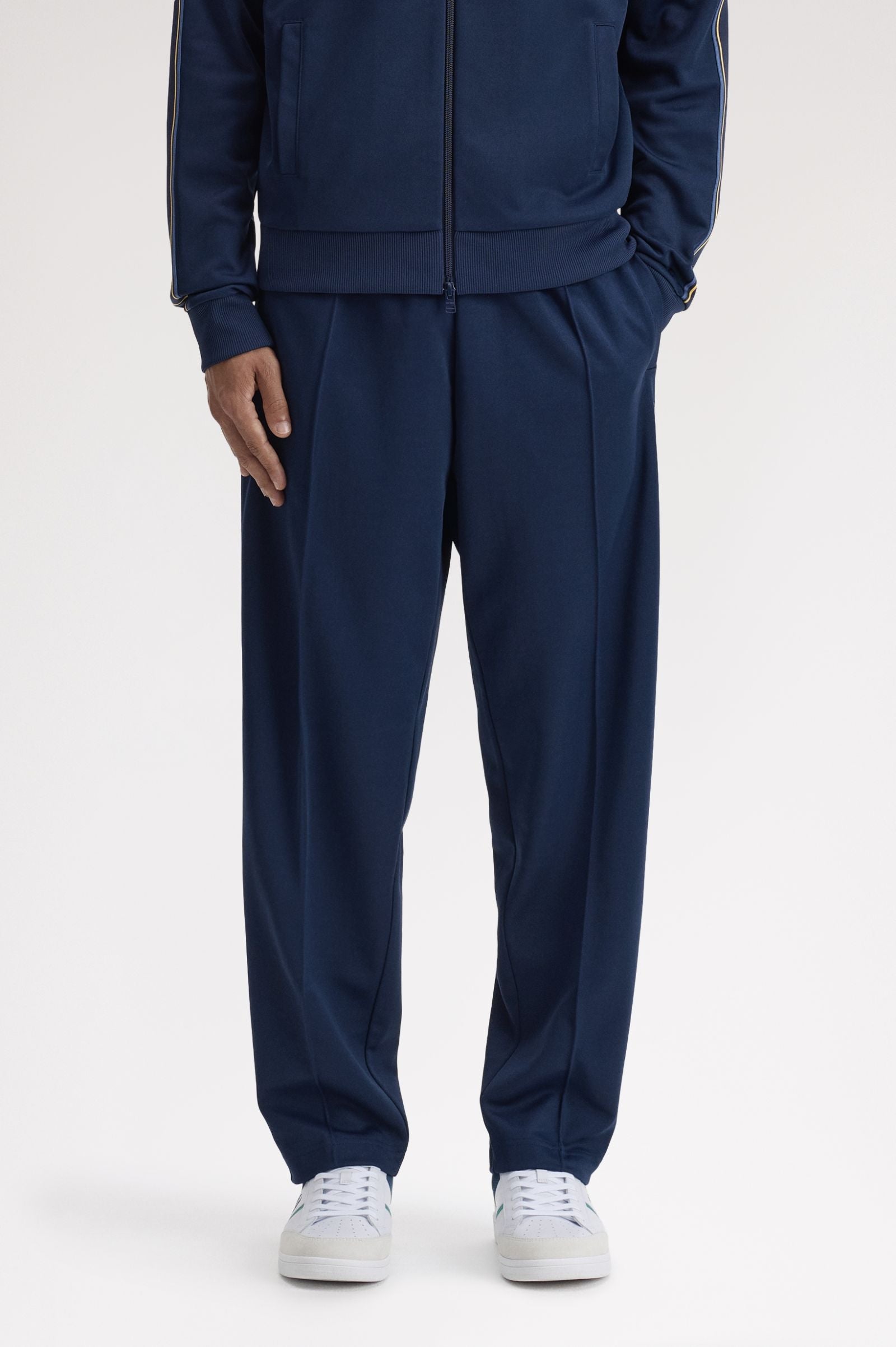 Fred Perry  T2309 Tramline Tape Track Pant // TENNIS BLUE