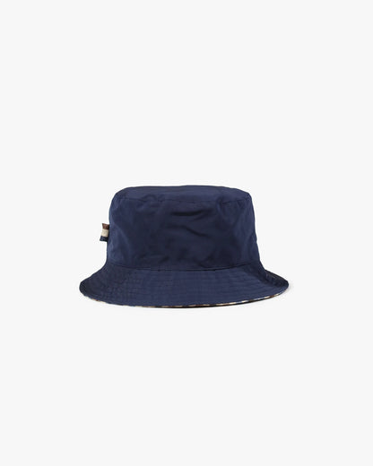 Aquascutum Active Reversible Bucket Hat // CHECK